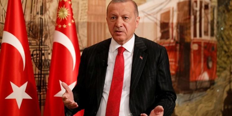 اردوغان: جریمه کردن هالک بانک اشتباه است، آمریکا به تروریست ها سلاح می دهد