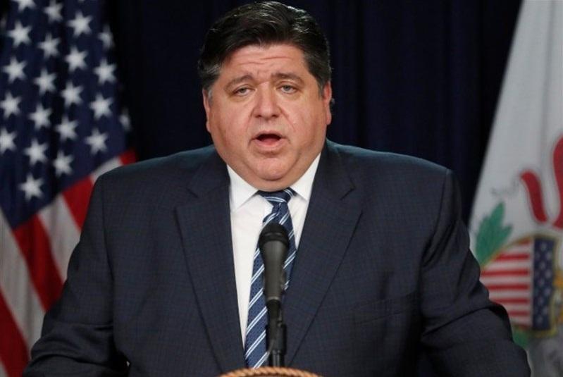 فرماندار ایلینوی: کاخ سفید برای مقابله با کرونا هیچ کمکی به ایالت ها نکرد