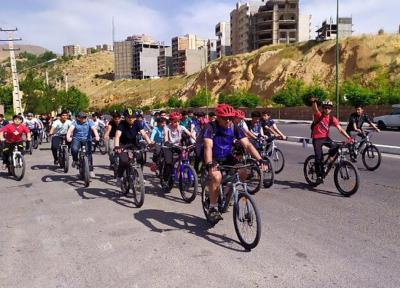 رکابزنی مهابادی ها برای گرامیداشت یاد اولین دوچرخه سوار حرفه ای شهرشان